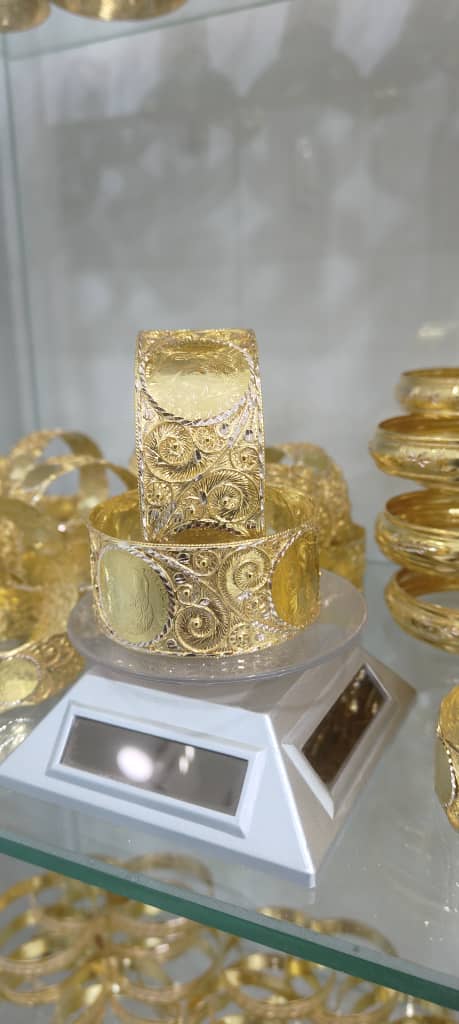 مقياس فتلة فضة محلية مطلي بالذهب – تصميم تراثي أنيق